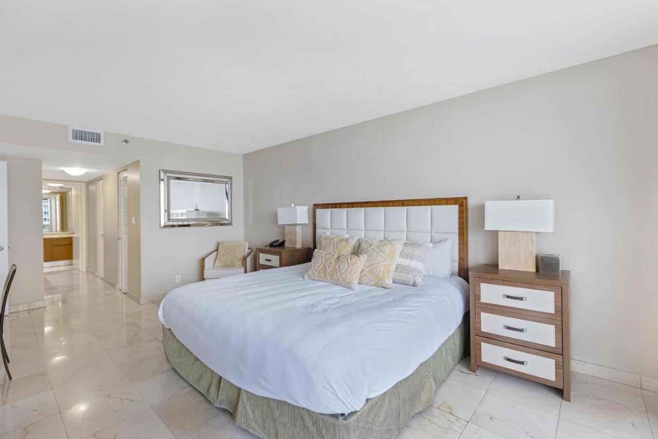 High Rise Comfort With Balcony Doral Eksteriør bilde